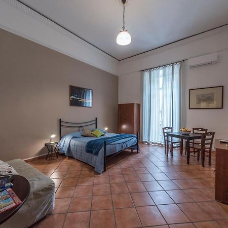 Bed and Breakfast 'Na Siesta à Naples Extérieur photo