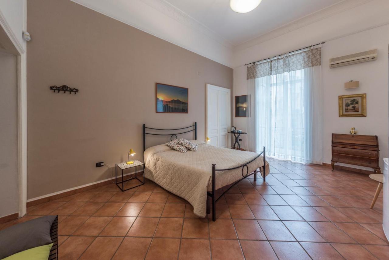 Bed and Breakfast 'Na Siesta à Naples Extérieur photo
